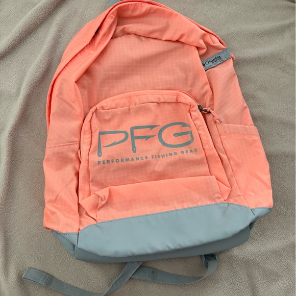 Columbia Other - NWOT Columbia Full Size Peach Colored Laptop Backpack